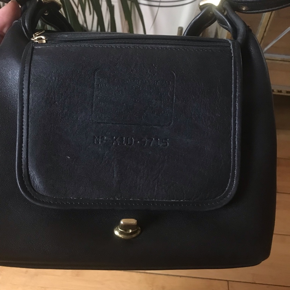 Vintage COACH Crossbody Purse - Picture 6 of 6